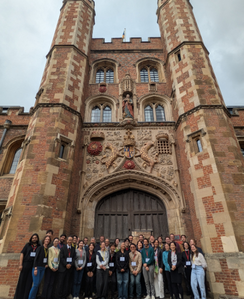 ASPIRE-GreenTE network event group photo outside St John's College, Cambridge